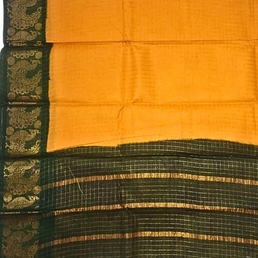 Prabanja Checked Zari Border Yellow Sungudi Cotton Saree - Image 3