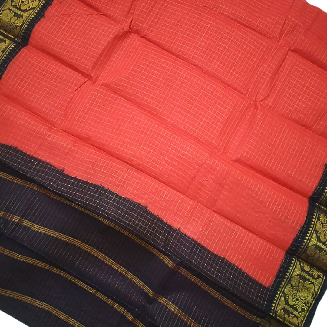 Prabanja Checked Zari Border Red Sungudi Cotton Saree - Image 3