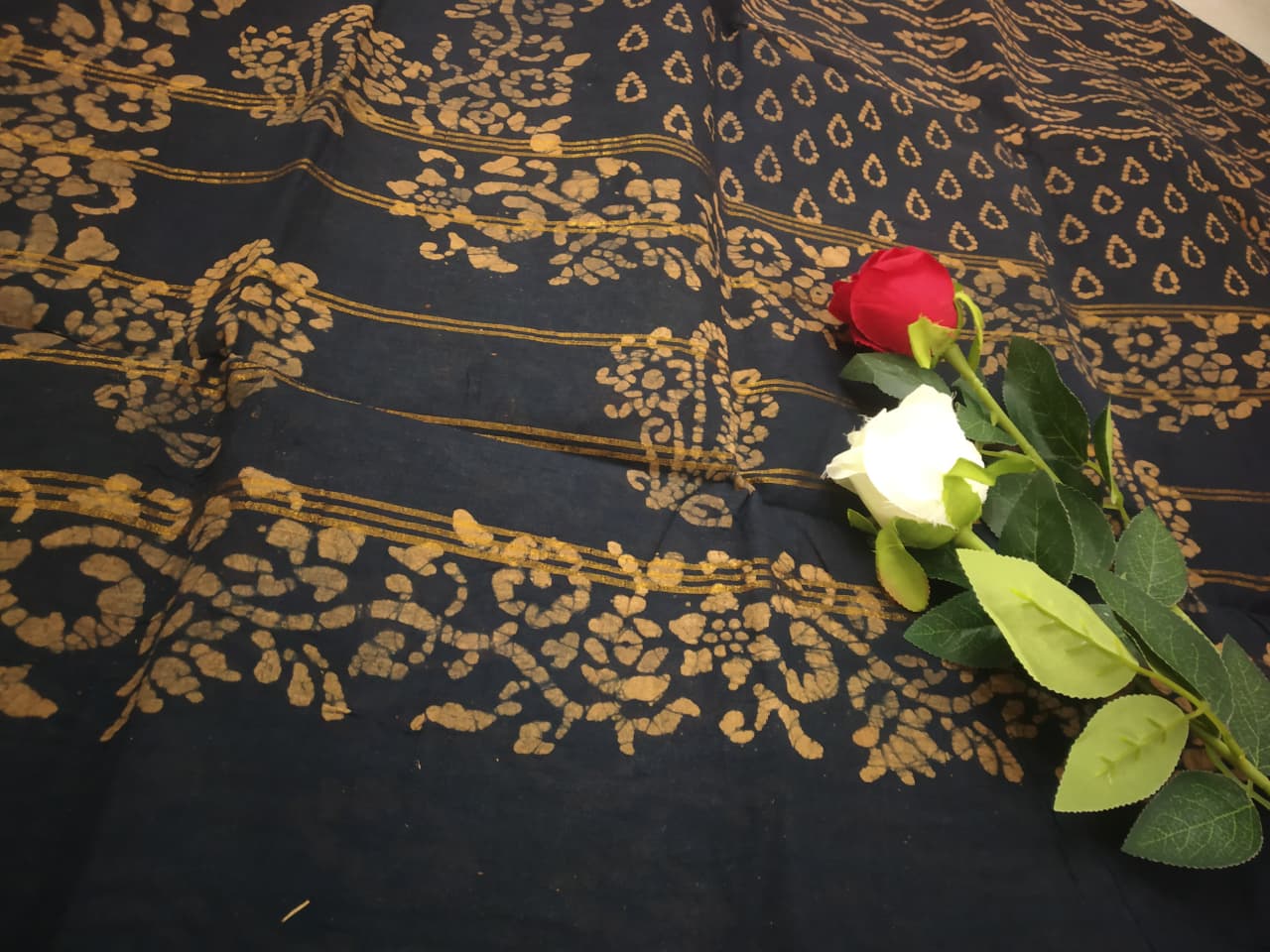 Prabanja Fancy Floral Border Sungudi Cotton Saree - Image 4