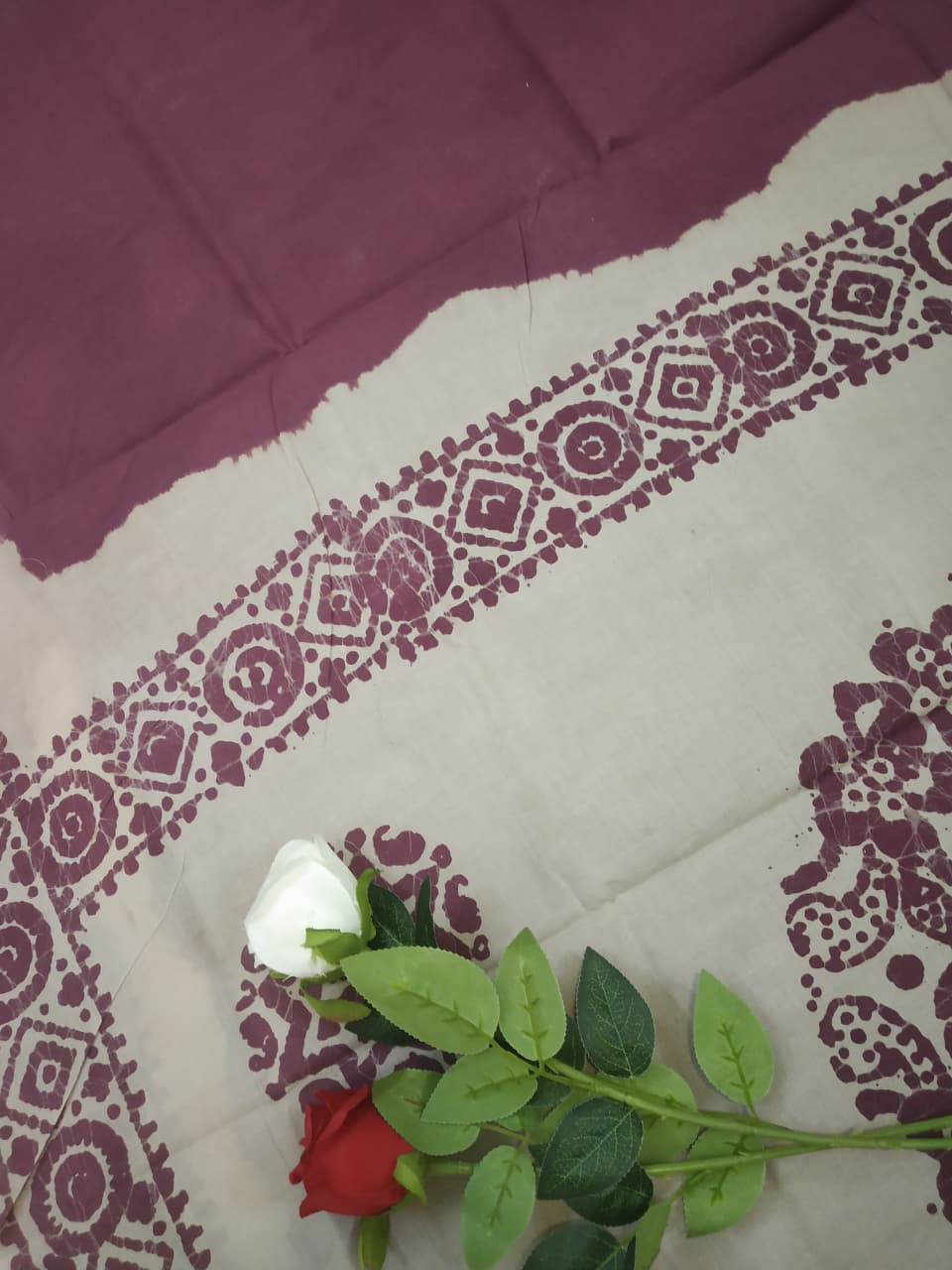 Prabanja Old Magenta Plain Sungudi Cotton Saree - Image 2