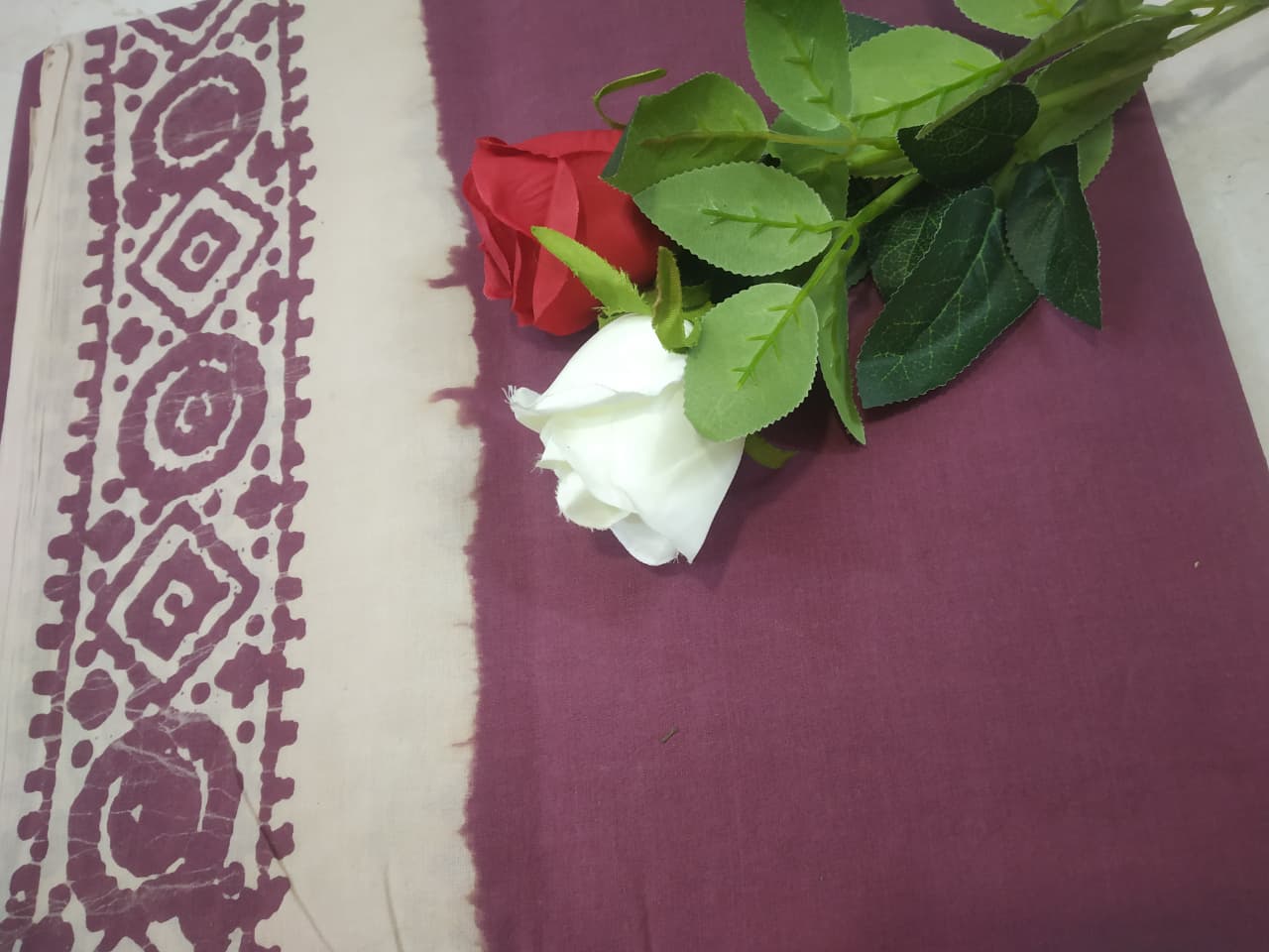 Prabanja Old Magenta Plain Sungudi Cotton Saree - Image 4